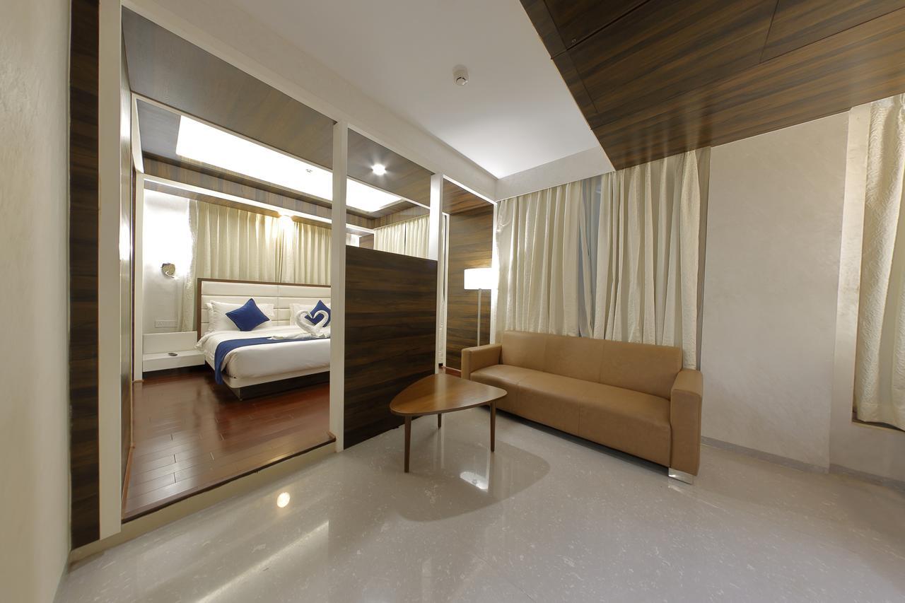 Hotel Silver Heights Ahmadábád Kültér fotó